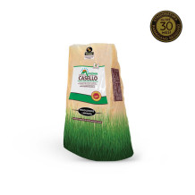 Parmigiano Reggiano da 1 chilo sottovuoto con in alto a destra bollino di stagionatura di 30 mesi