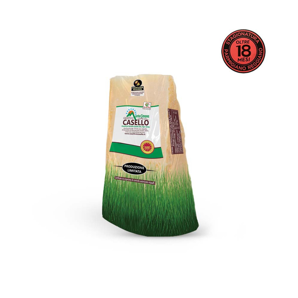 Parmigiano Reggiano da 1 chilo sottovuoto con in alto a destra bollino di stagionatura di 18 mesi Parmigiano Reggiano da 1 chilo sottovuoto con in alto a destra bollino di stagionatura di 18 mesi